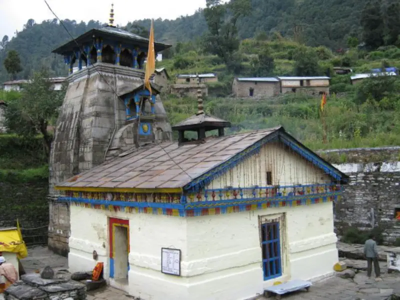 A view of Triyuginarayan Temple near the Bhairavnath temple